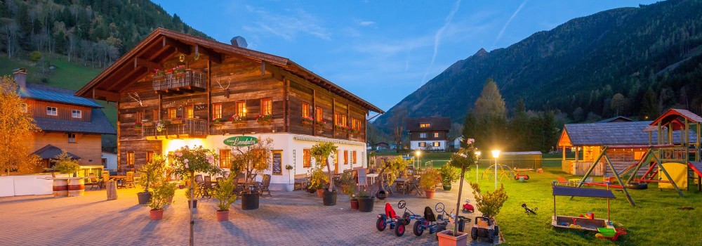 Restaurant Landalm in Schladming am Abend